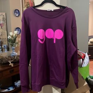 GAP sweatshirt